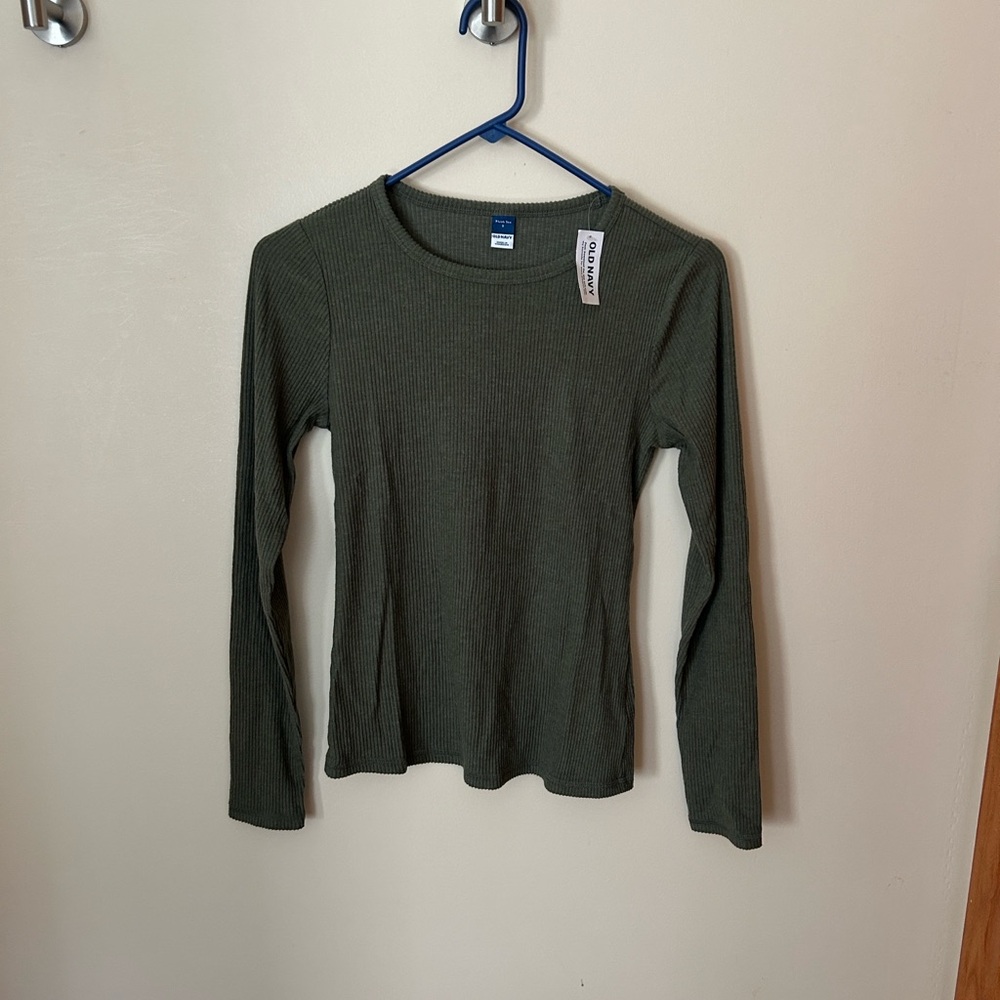 Old navy green long sleeve plush tee S nwt